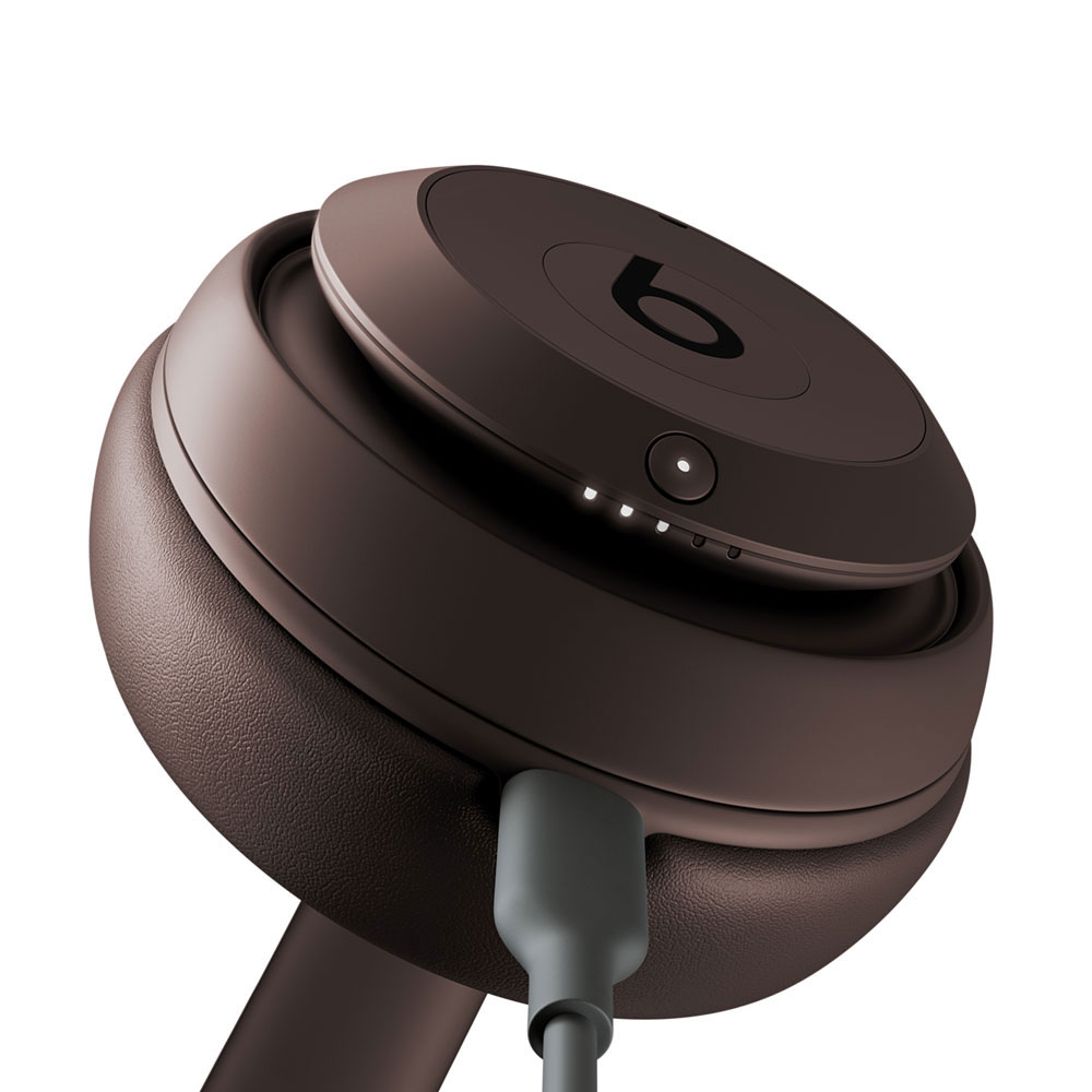 Beats-Studio-Pro-Deep-Brown-3