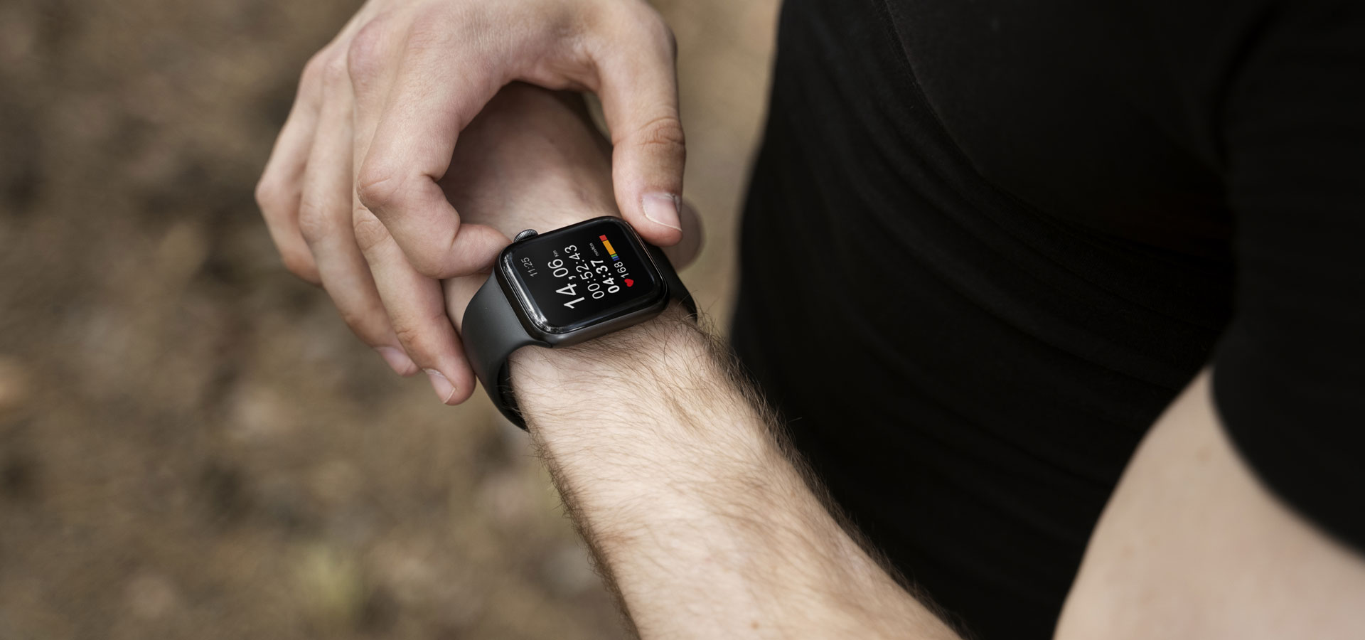 Изображение Умные кольца Oura и Apple Watch Фотографии Умные кольца Oura и Apple Watch