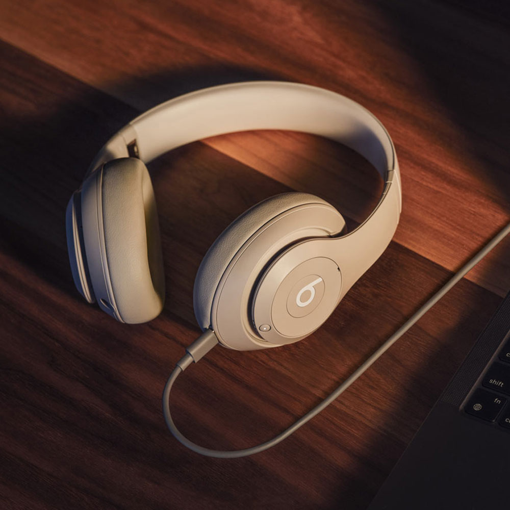 Beats-Studio-Pro-Sandstone-4