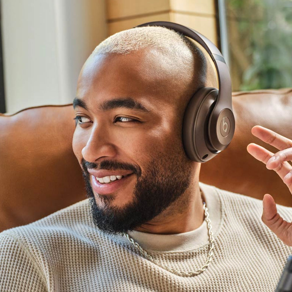 Beats-Studio-Pro-Deep-Brown-5