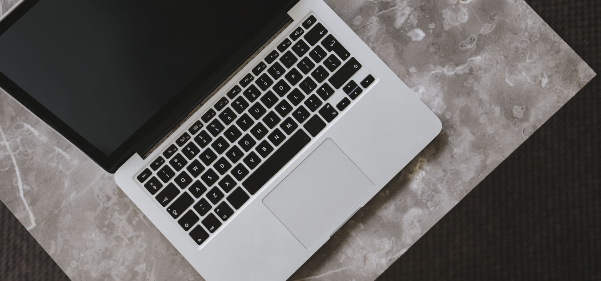 Изображение Apple MacBook Pro M5 — игровая мощь и производительность Фотографии Apple MacBook Pro M5 — игровая мощь и производительность